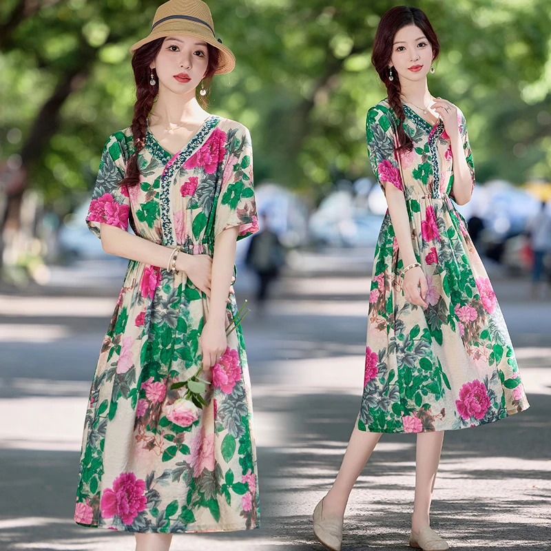 法式刺绣V领印花连衣裙女2025年夏季新款高端优雅气质中长款裙子