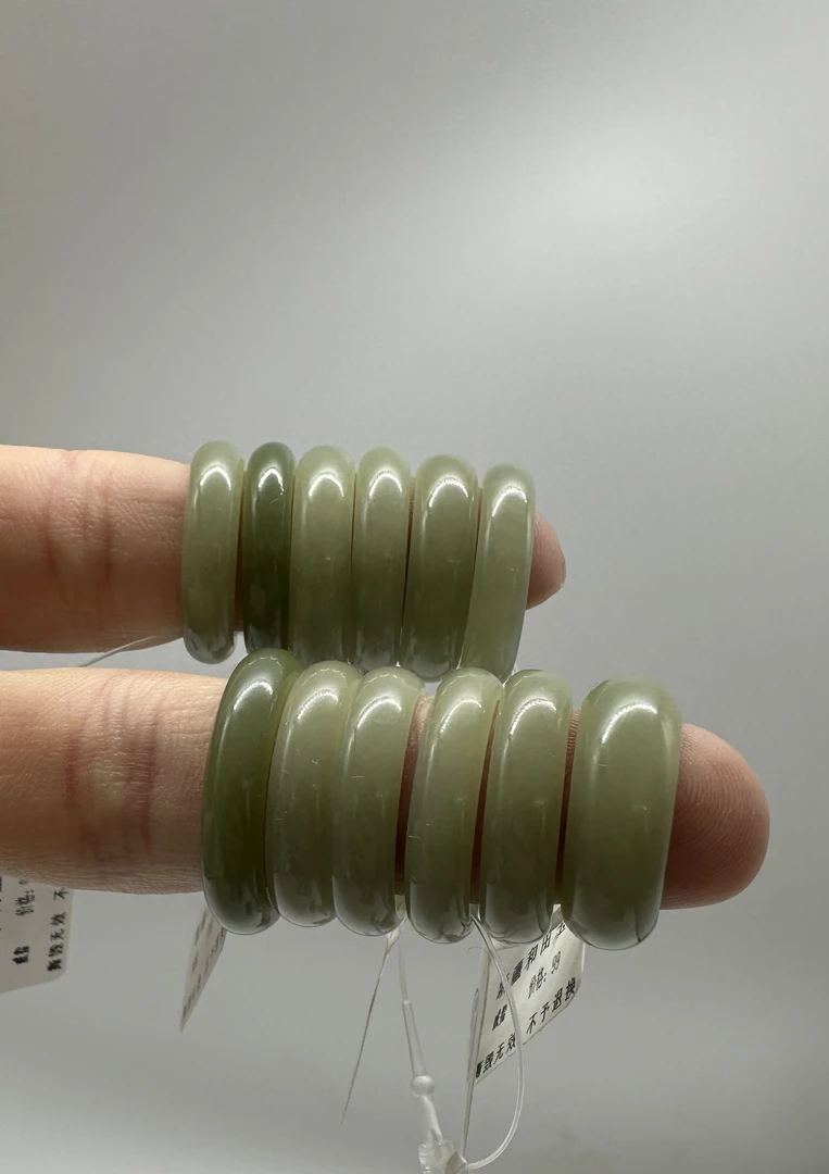 和田玉戒指，多样性发其一