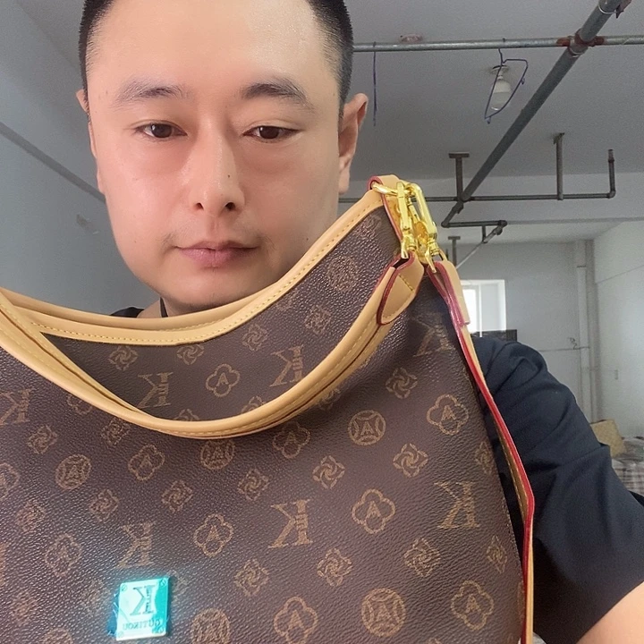 麂皮（革）水牛皮（革）锦纶PVC牛皮（革）山羊皮（革）