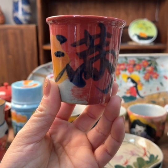 炉景德镇釉下手绘陶瓷。