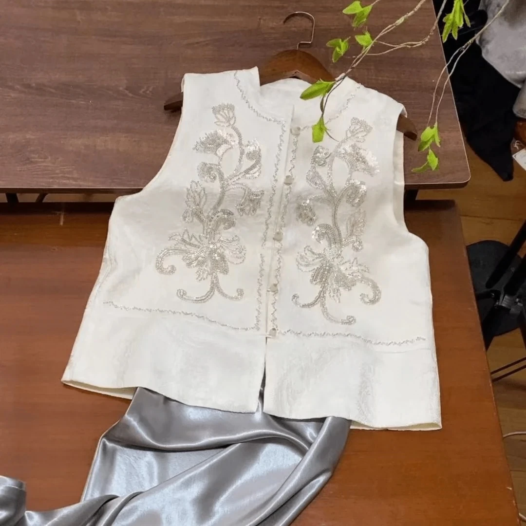 【娜美】新中式国风重工钉珠刺绣马甲女春新款高级感亮片亚麻上衣