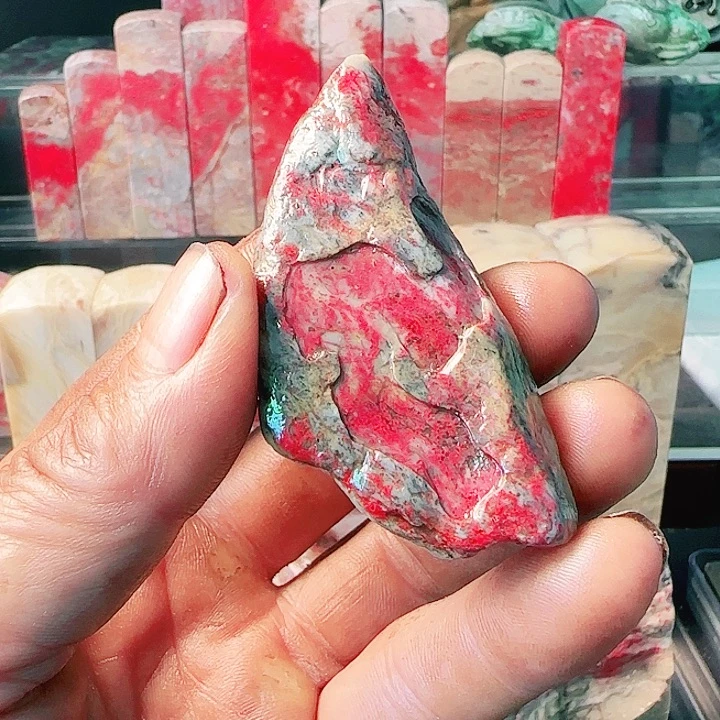 盛***缘昌化石印石昌化田黄鸡血石