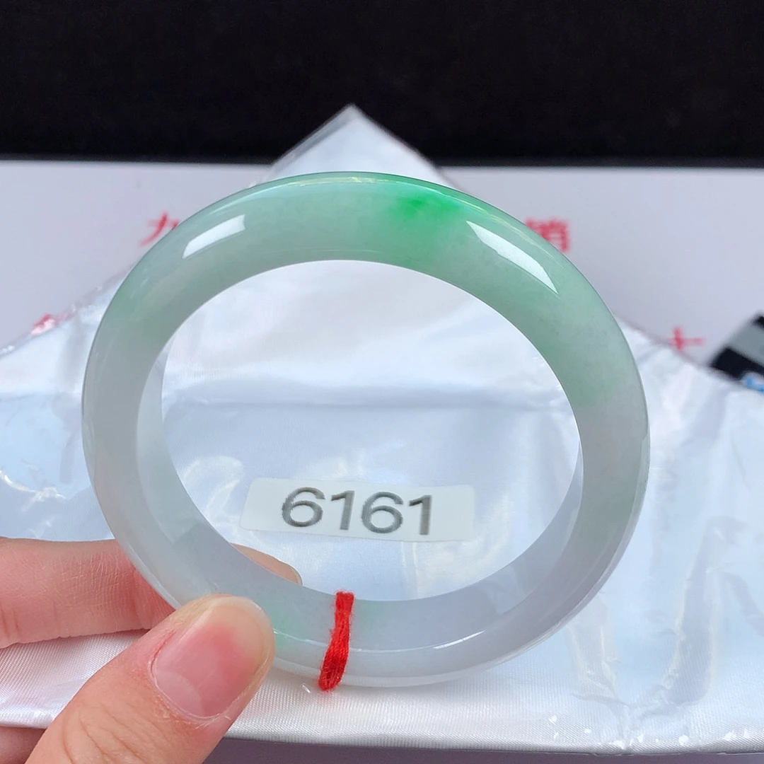 【闪购商品】翡翠手镯未镶嵌57圈口