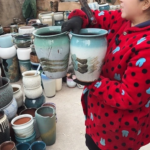 口17高23瑕疵盆子。