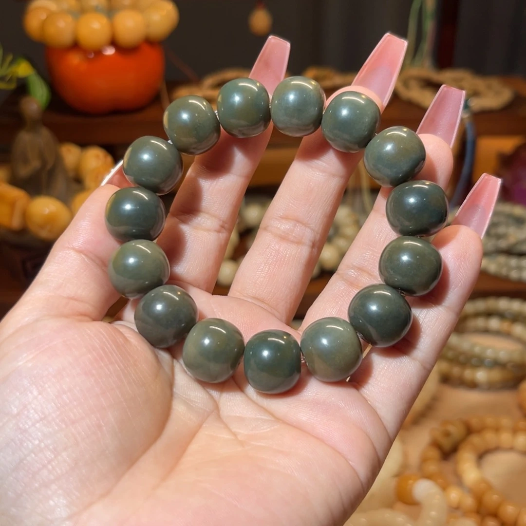 吊坠菩提根/象牙果