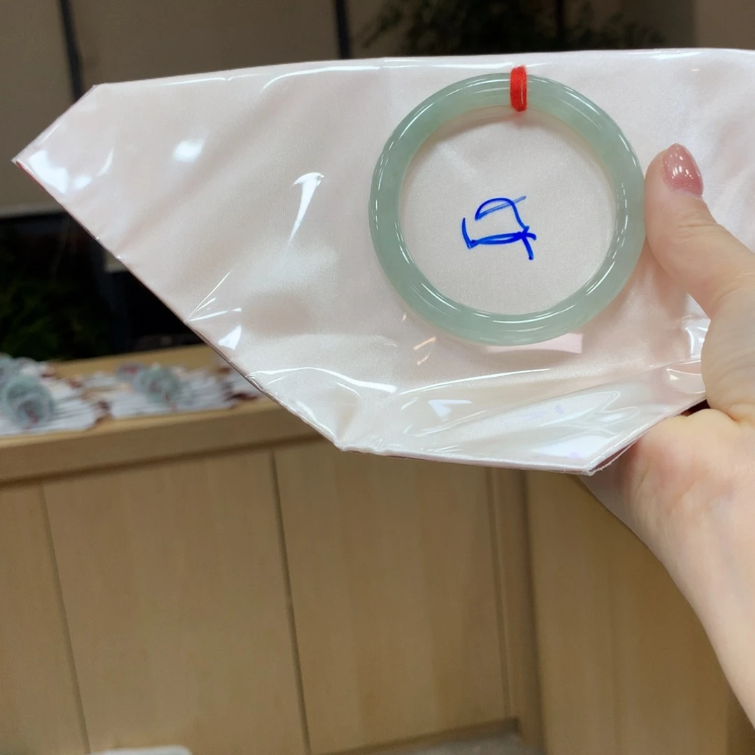 未镶嵌手镯翡翠不退不换