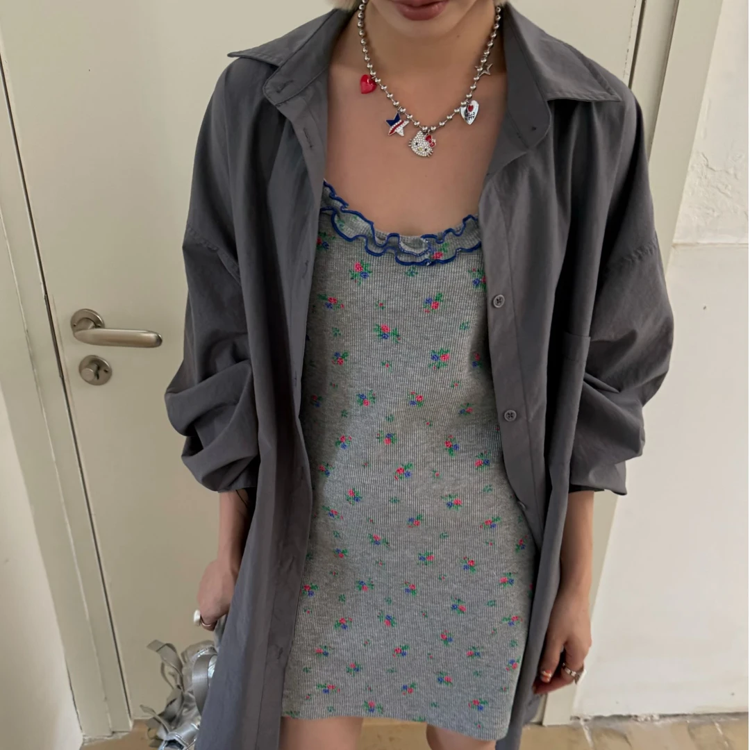 HELLOTANGO《花径拾梦》夏季甜美碎花木耳边撞色吊带连衣裙85620#