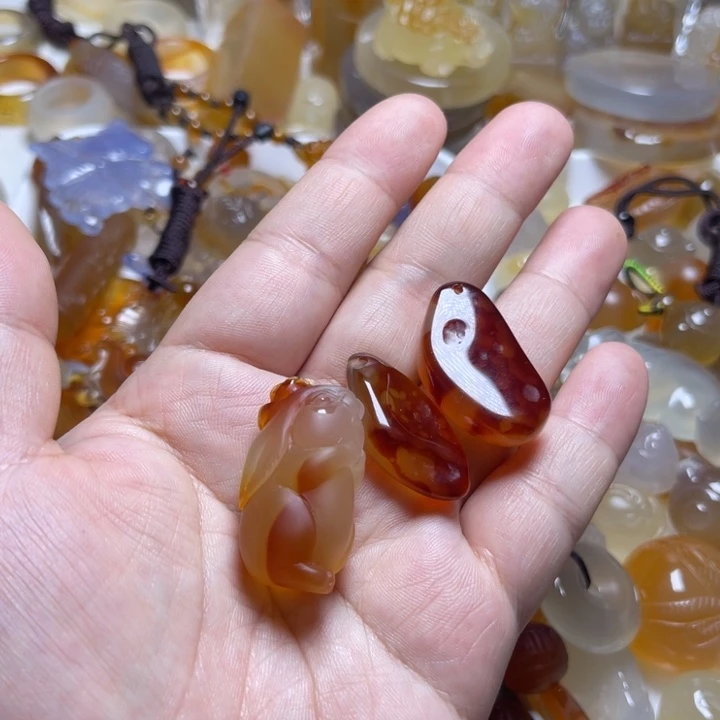 玛瑙/玉髓颈饰未镶嵌白**白002
