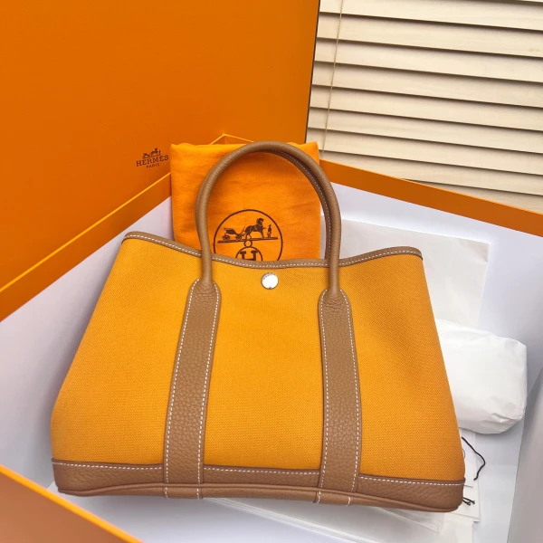 95新/爱马仕/市场价36500/包包/250215XZ0015