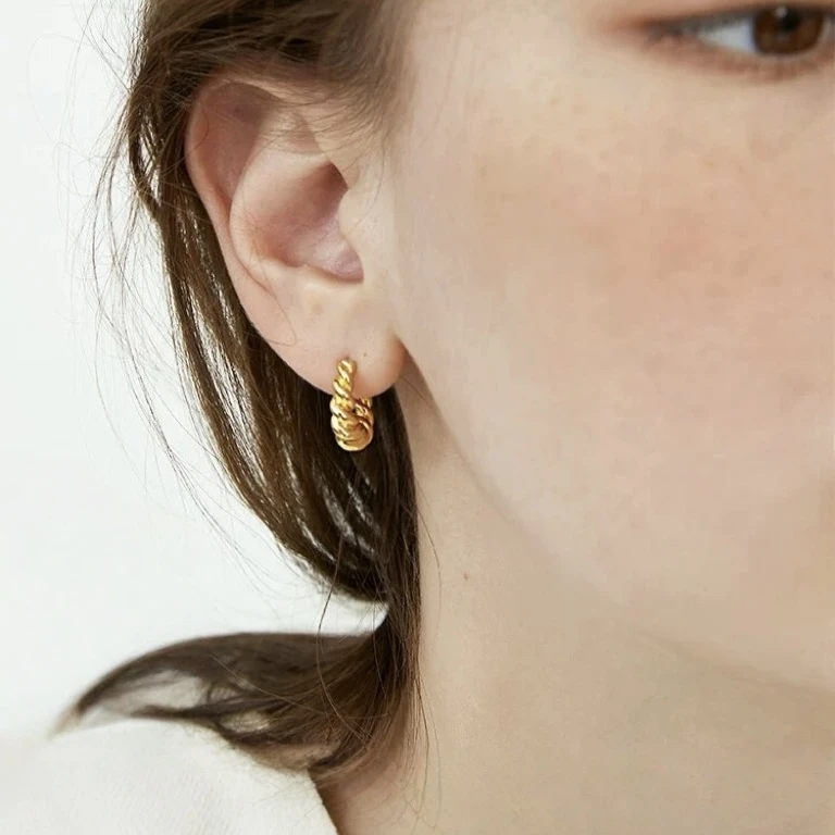 925银耳饰 高级感复古金色麻花耳扣轻奢小众设计344