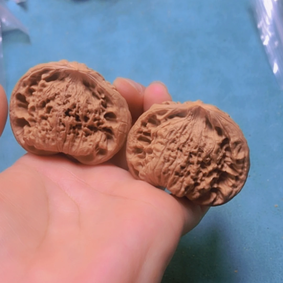 【闪购商品】核桃摆件47.5蛇头修尖