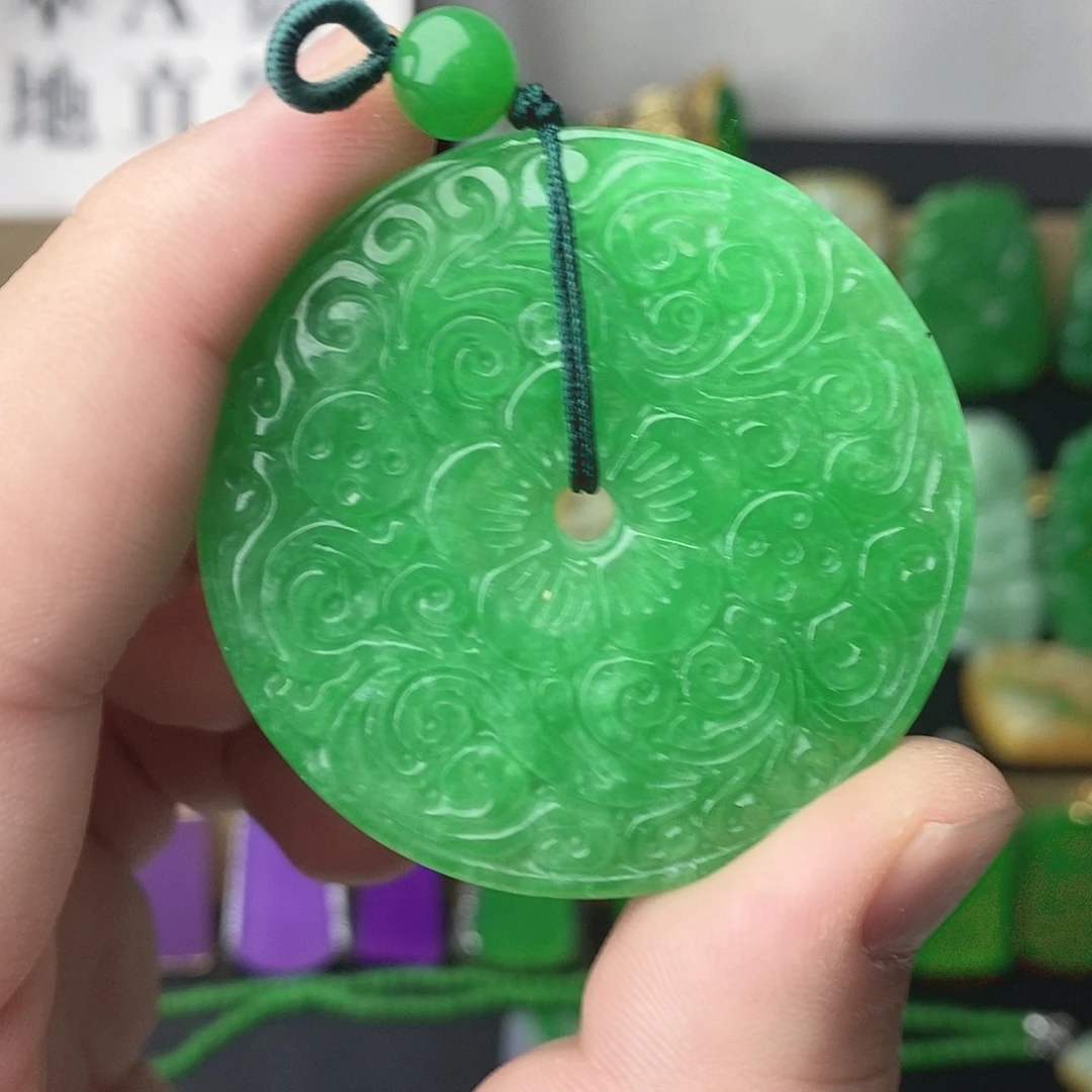 翡翠银S925镶嵌吊坠(赠链)