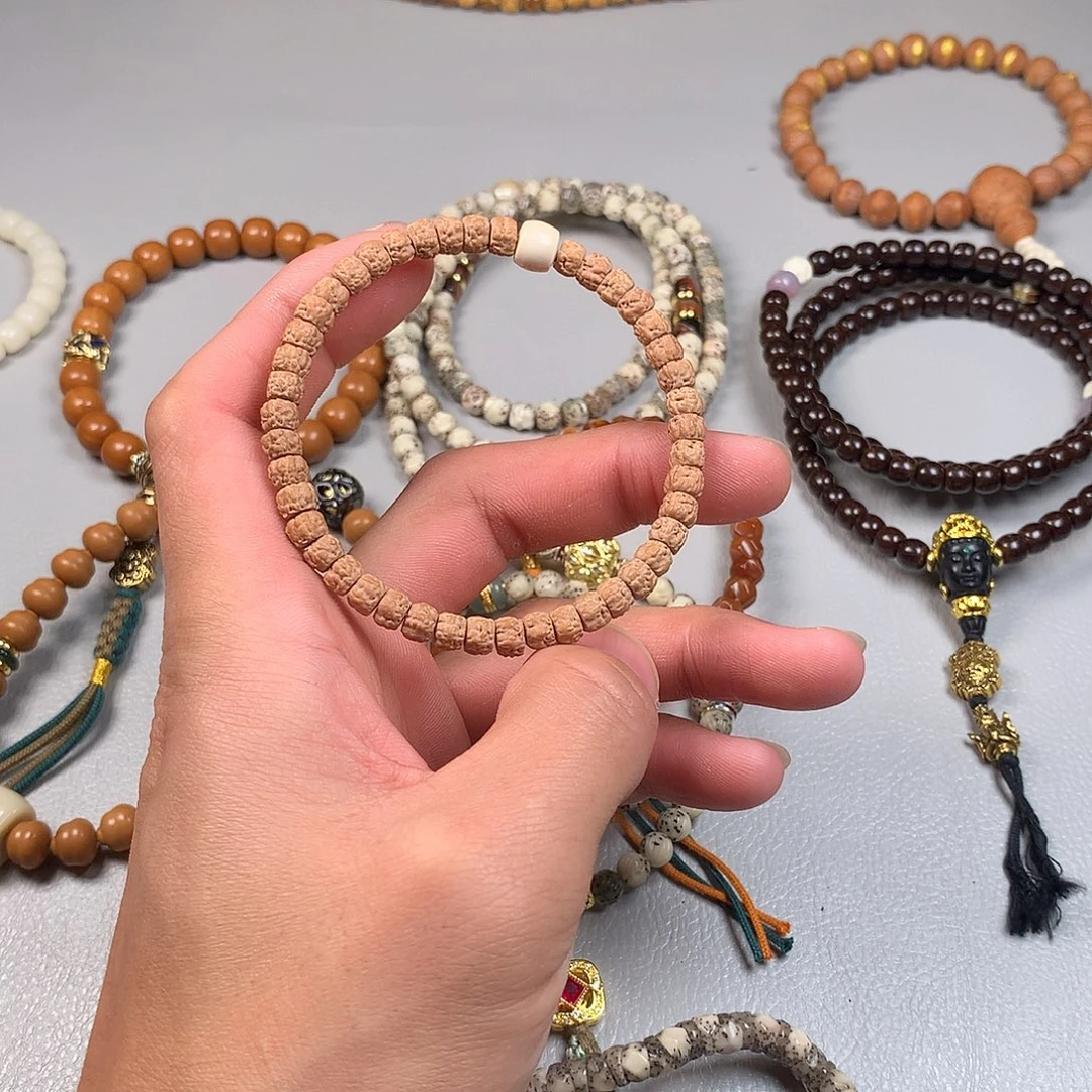 吊坠金刚菩提。。。。。。。。。。。