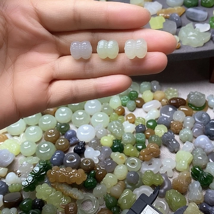 未镶嵌和田玉挂件并蒂莲98一个多样性发其一