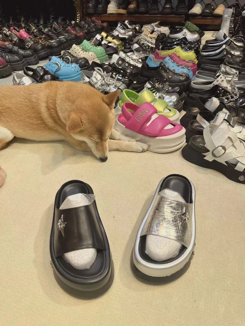 夏季时尚外穿厚底女士凉拖舒适百搭