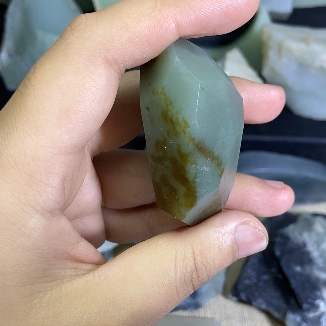 和田玉未镶嵌珠宝奇石