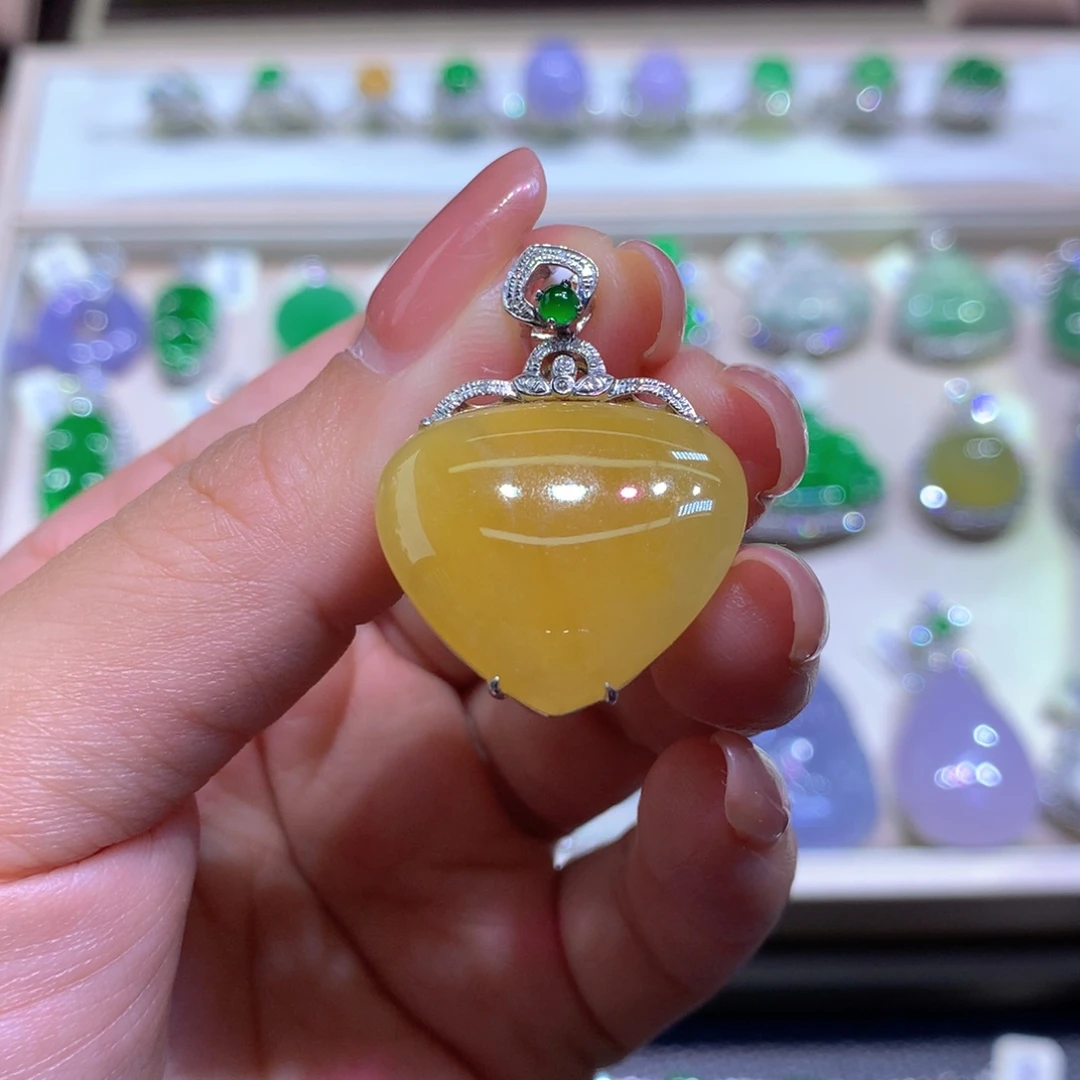 吊坠(不含链)18K金镶嵌翡翠