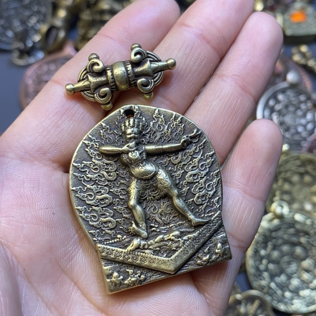 藏式空行母牌子搭配