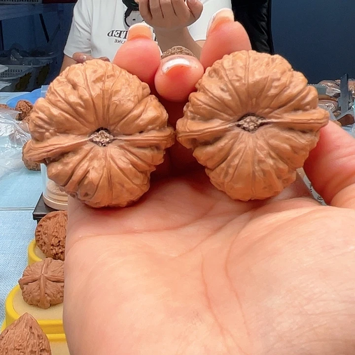 三***8吊坠文玩核桃151515255858855