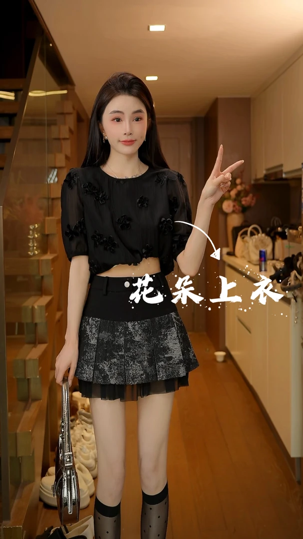 磊磊【仲夏夜】短袖上衣 重工原创立体花朵点缀泡泡袖上衣#88123