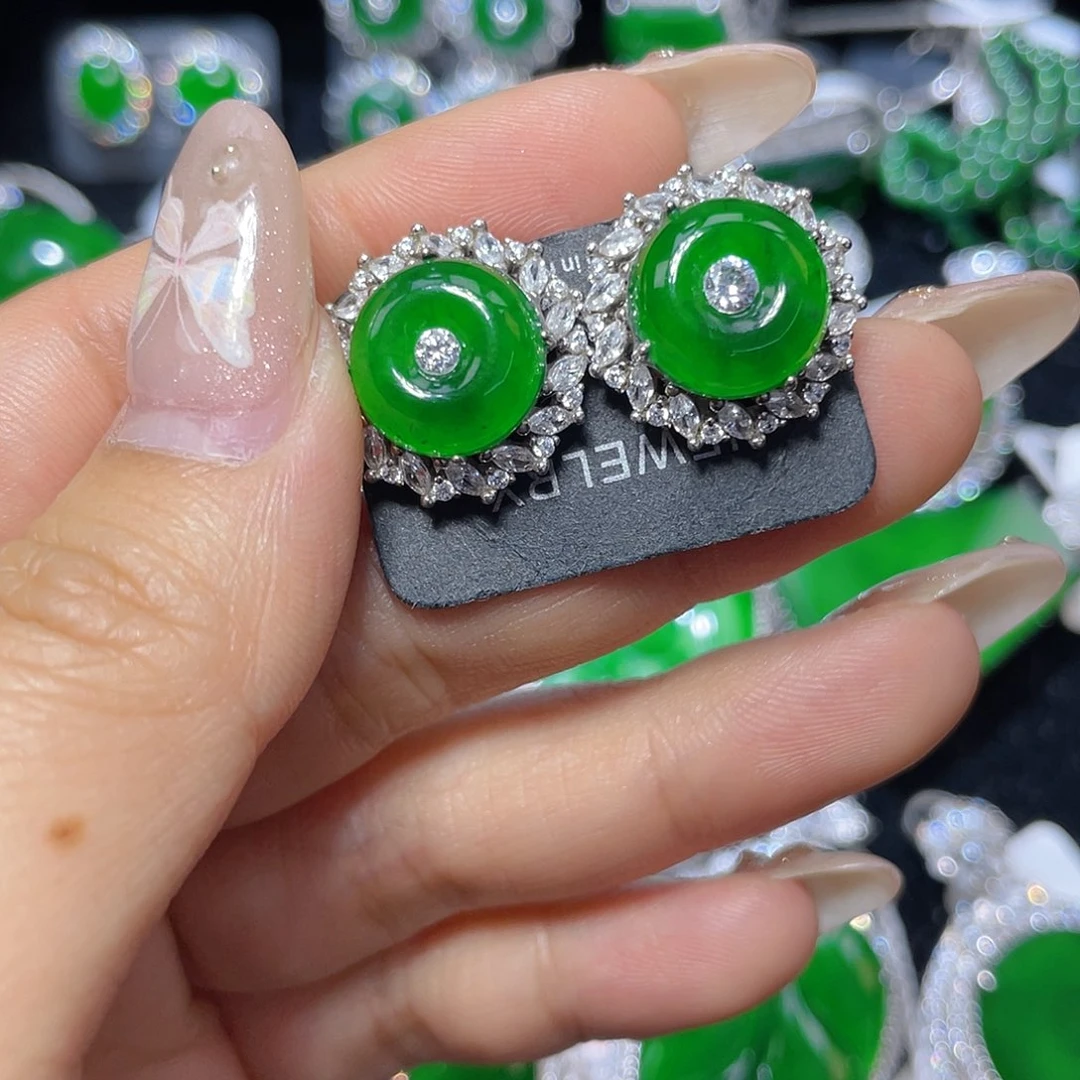 翡翠颈饰银S925镶嵌翡翠