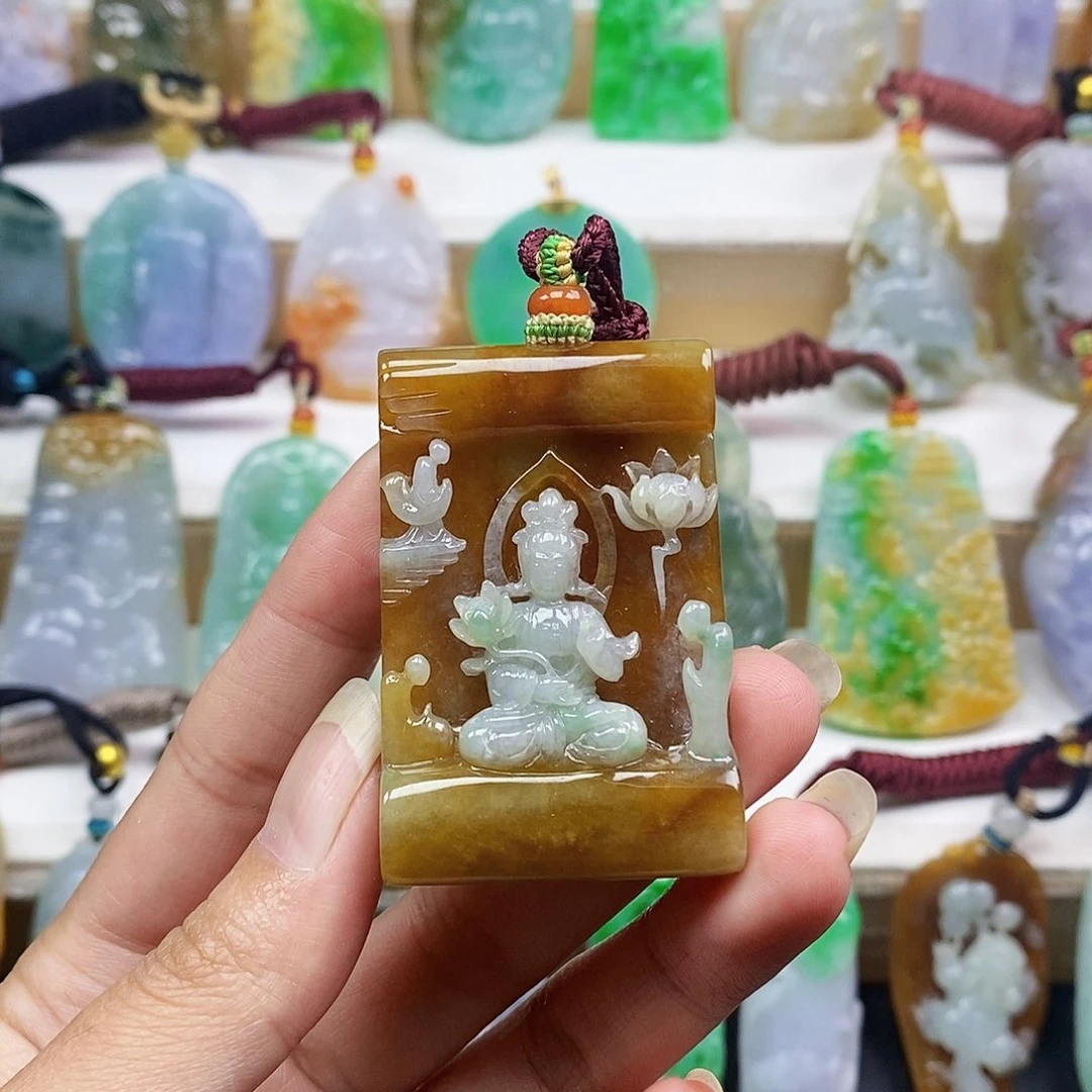 颈饰未镶嵌翡翠观音