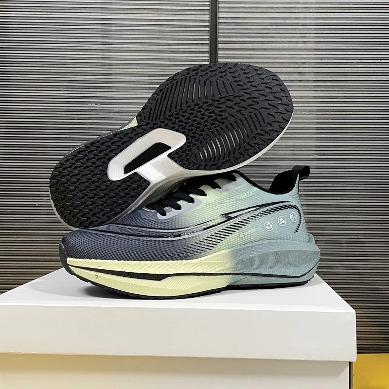 跑步鞋男超轻碳板减震回弹跑鞋轻便软底舒适慢跑鞋休闲网面运动鞋