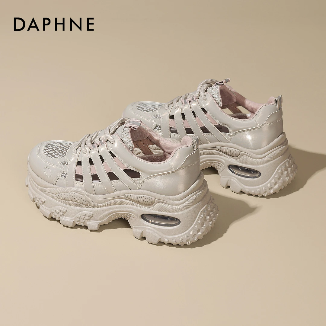 达芙妮2025年夏季新款镂空粉色休闲鞋女鞋轻便透气网面厚底老爹鞋