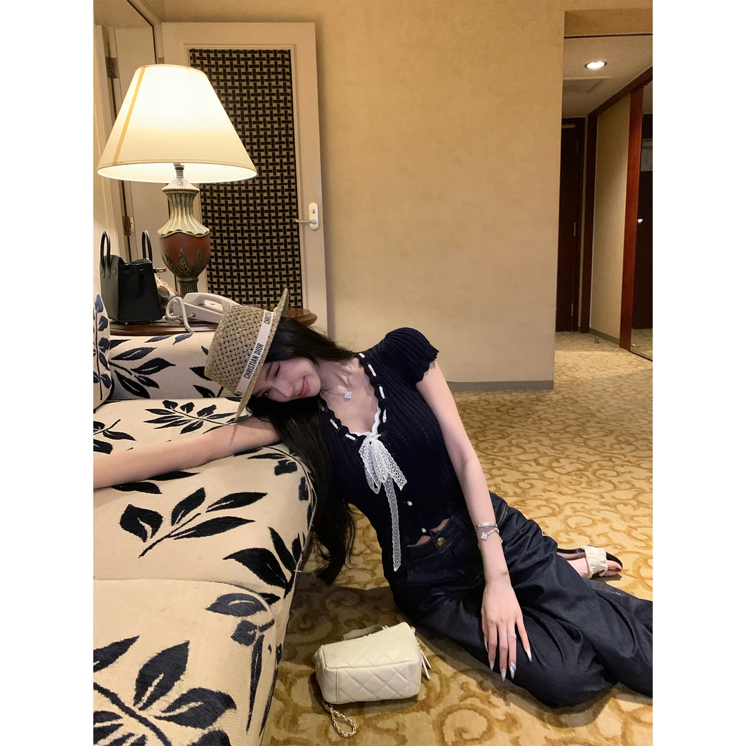 Barb Chill【缪斯之语】蕾丝花边绑带修身短袖上衣夏季旅行出片上衣