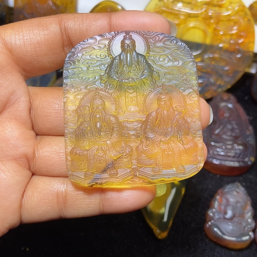 莫***林琥珀未镶嵌颈饰缅甸天然琥珀吊坠