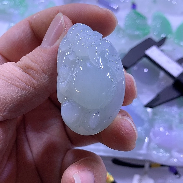翡翠未镶嵌颈饰天然翡翠A货吊坠