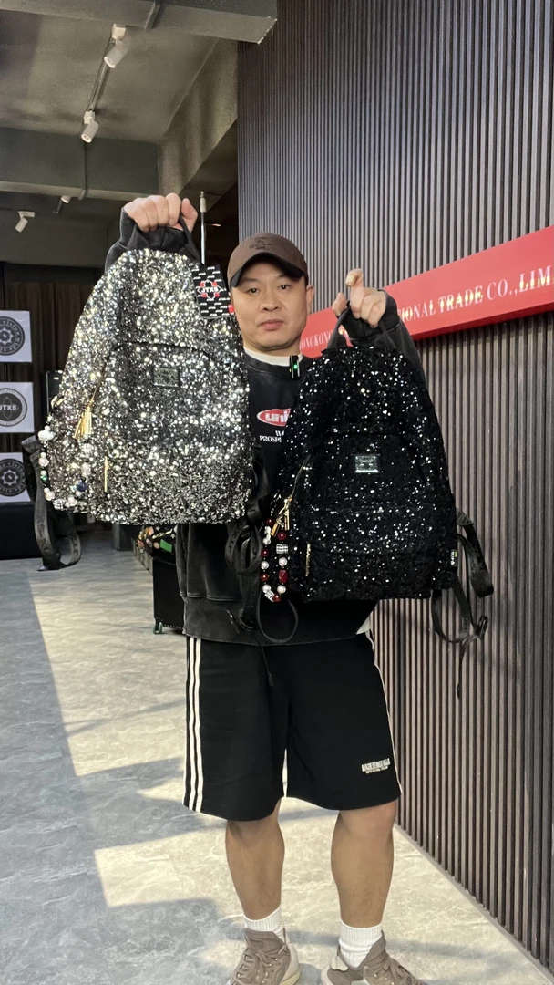 JTXS【原创亮片】2025新款亮片双肩包学生书包双肩旅行包妈咪双肩包