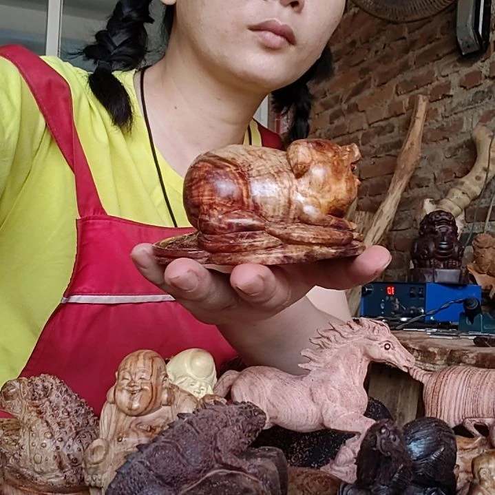 荞***粉檀香紫檀（小叶紫檀）南黄花梨