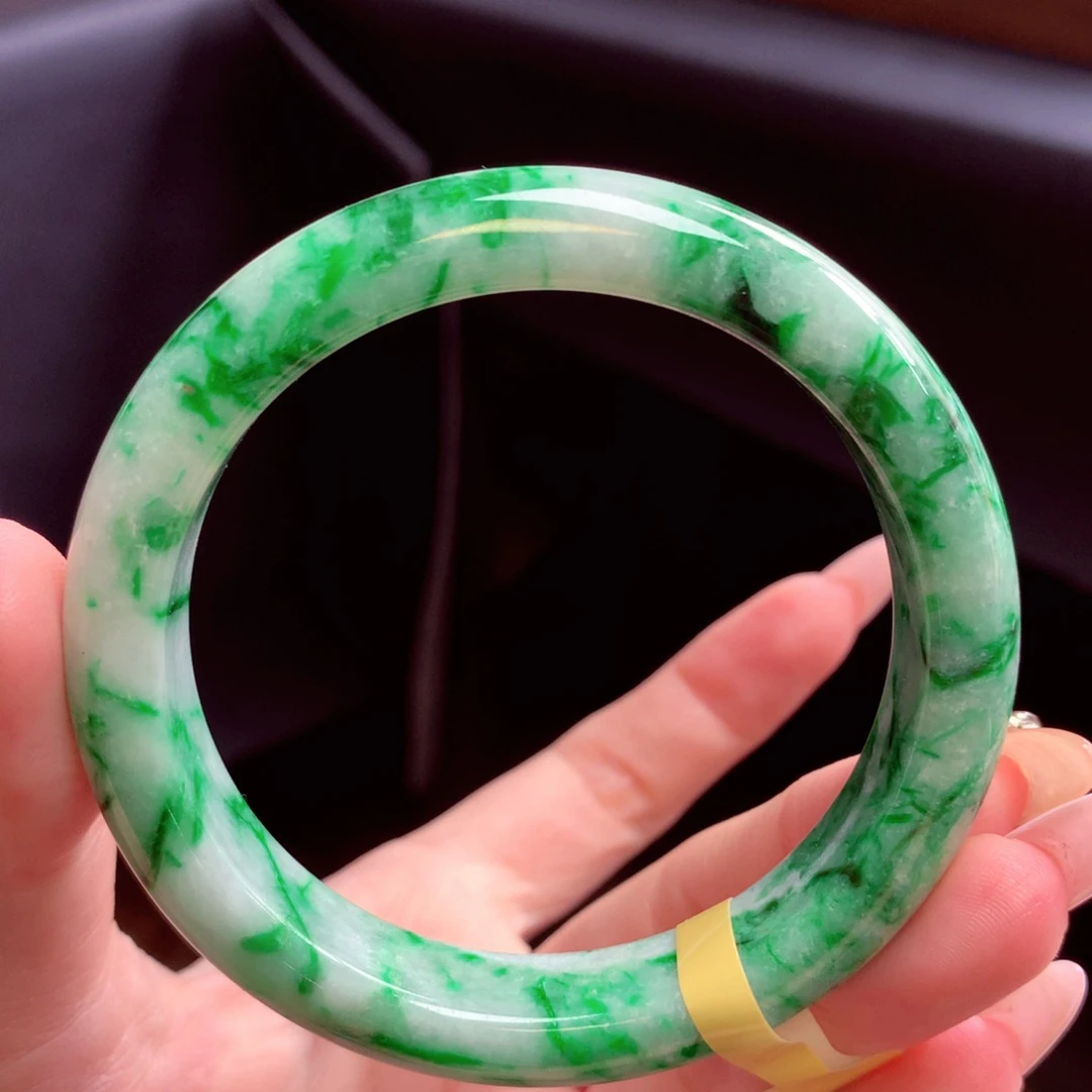 翡翠未镶嵌手镯翡翠