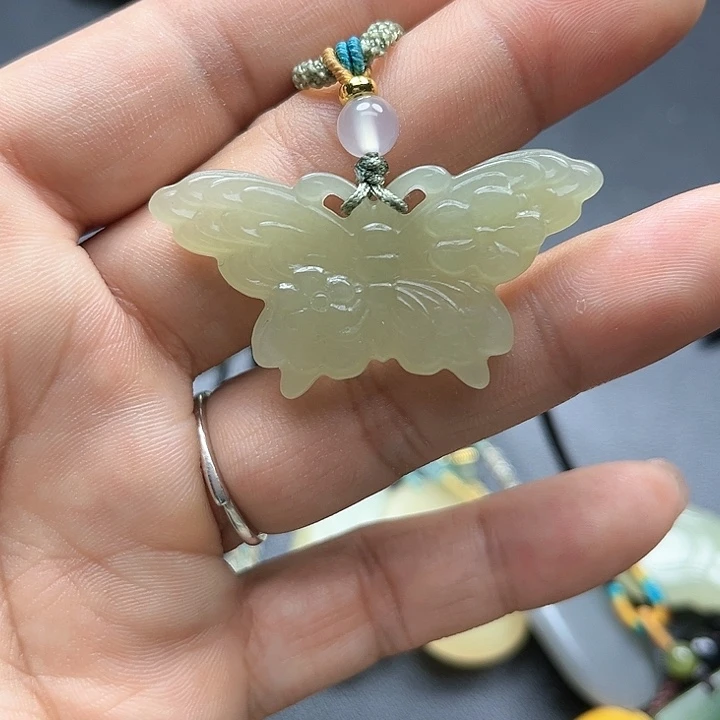 【闪购商品】颈饰未镶嵌和田玉