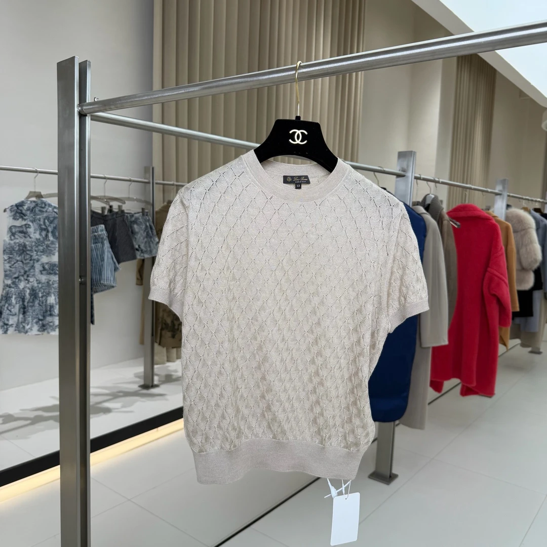 99新 Loro Piana/诺悠翩雅 卡其镂空羊绒真丝上衣 XS码 GM005600