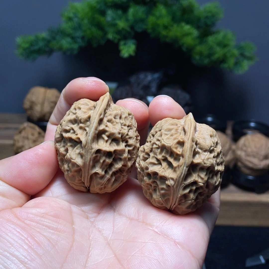 吊坠文玩核桃云南铁核桃41