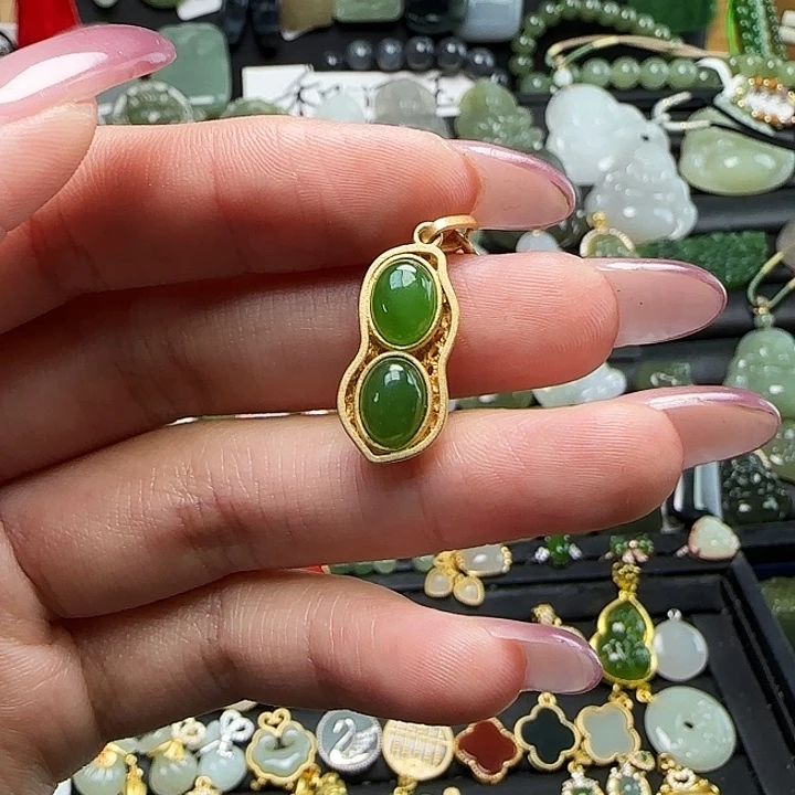 和田玉银S925镶嵌吊坠(赠链)