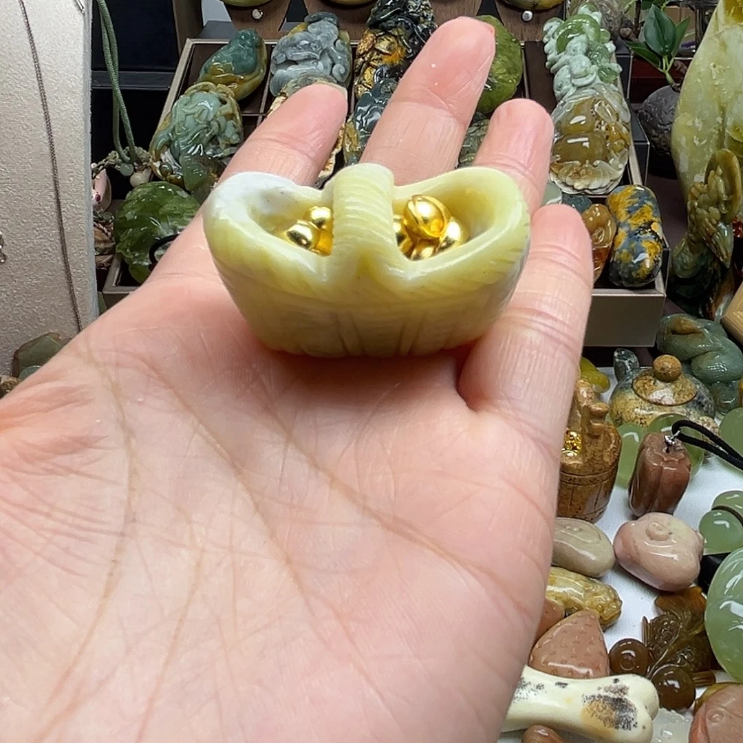 岫玉未镶嵌颈饰岫玉小筐