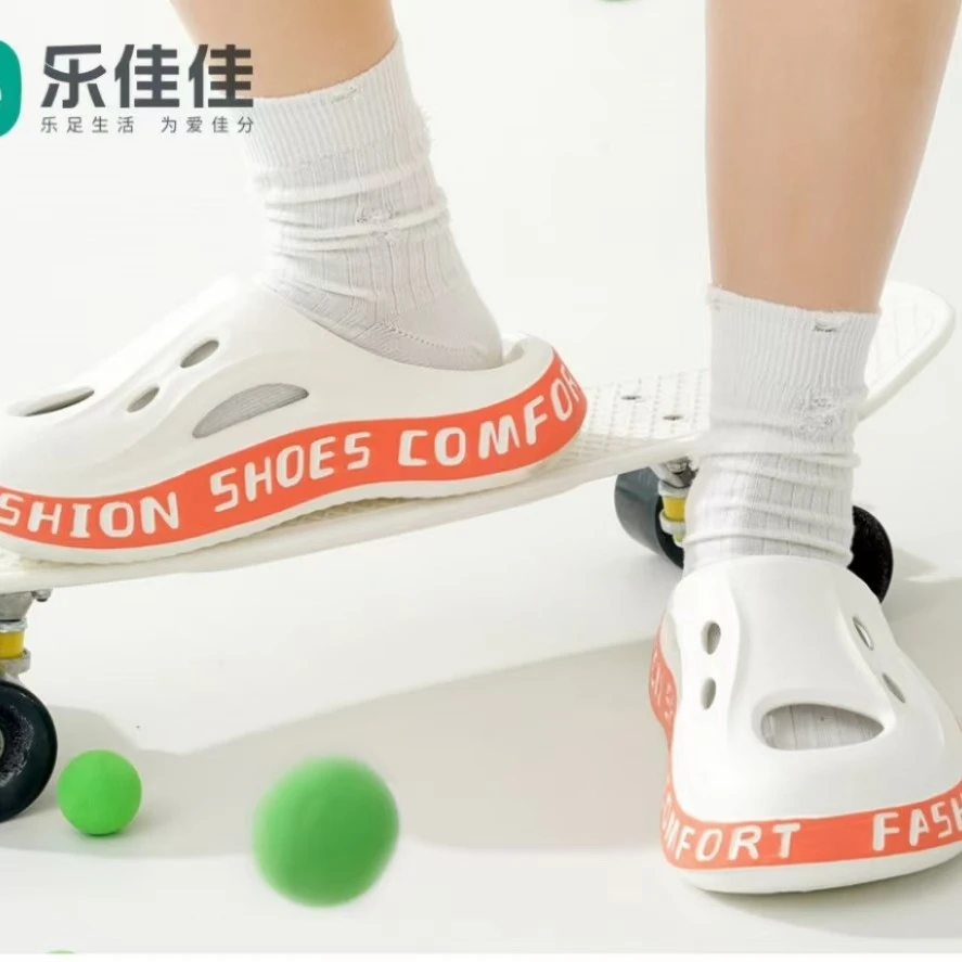 2878夏季青春潮流轻便拼色透气包头拖外穿情侣甜辣