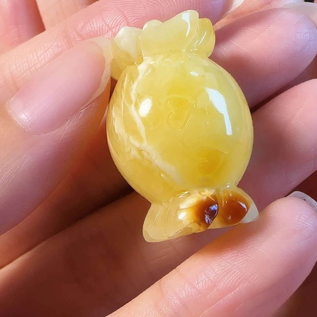 蜜蜡未镶嵌颈饰瓷白花虎皮纹糖果5.2g