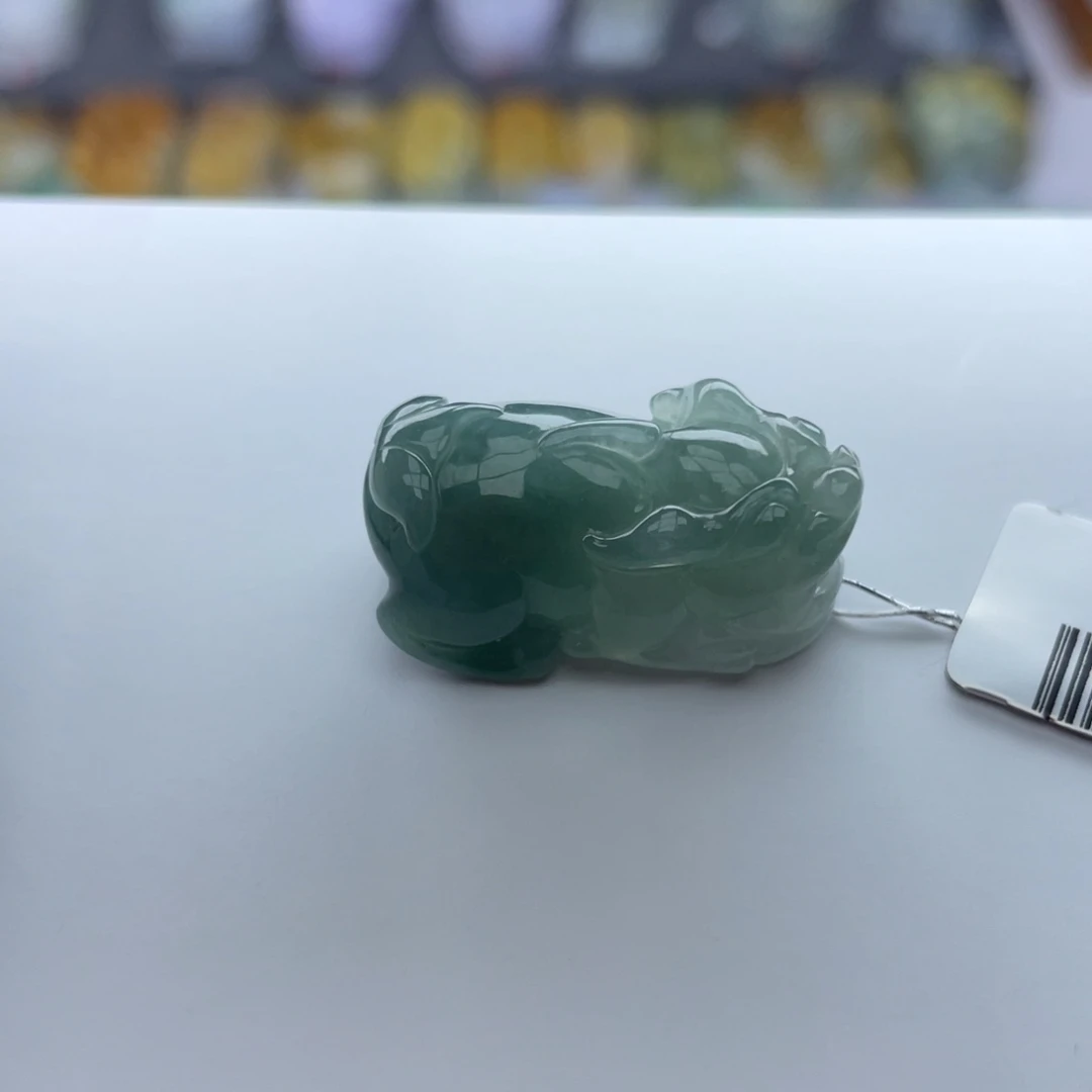 翡翠颈饰未镶嵌貔貅