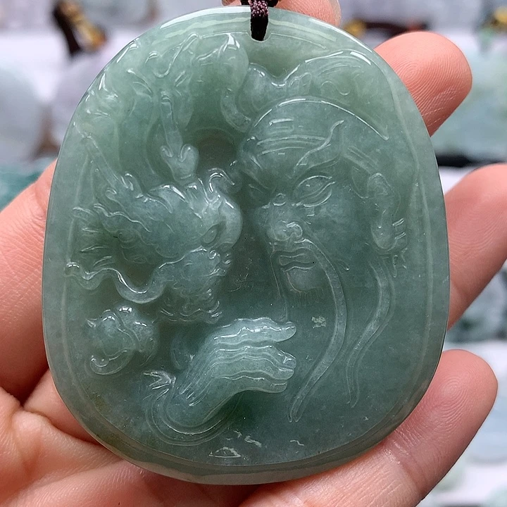 翡翠未镶嵌颈饰玉龙关二爷福利