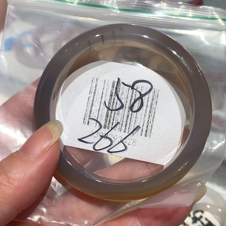 玛瑙/玉髓手镯未镶嵌58