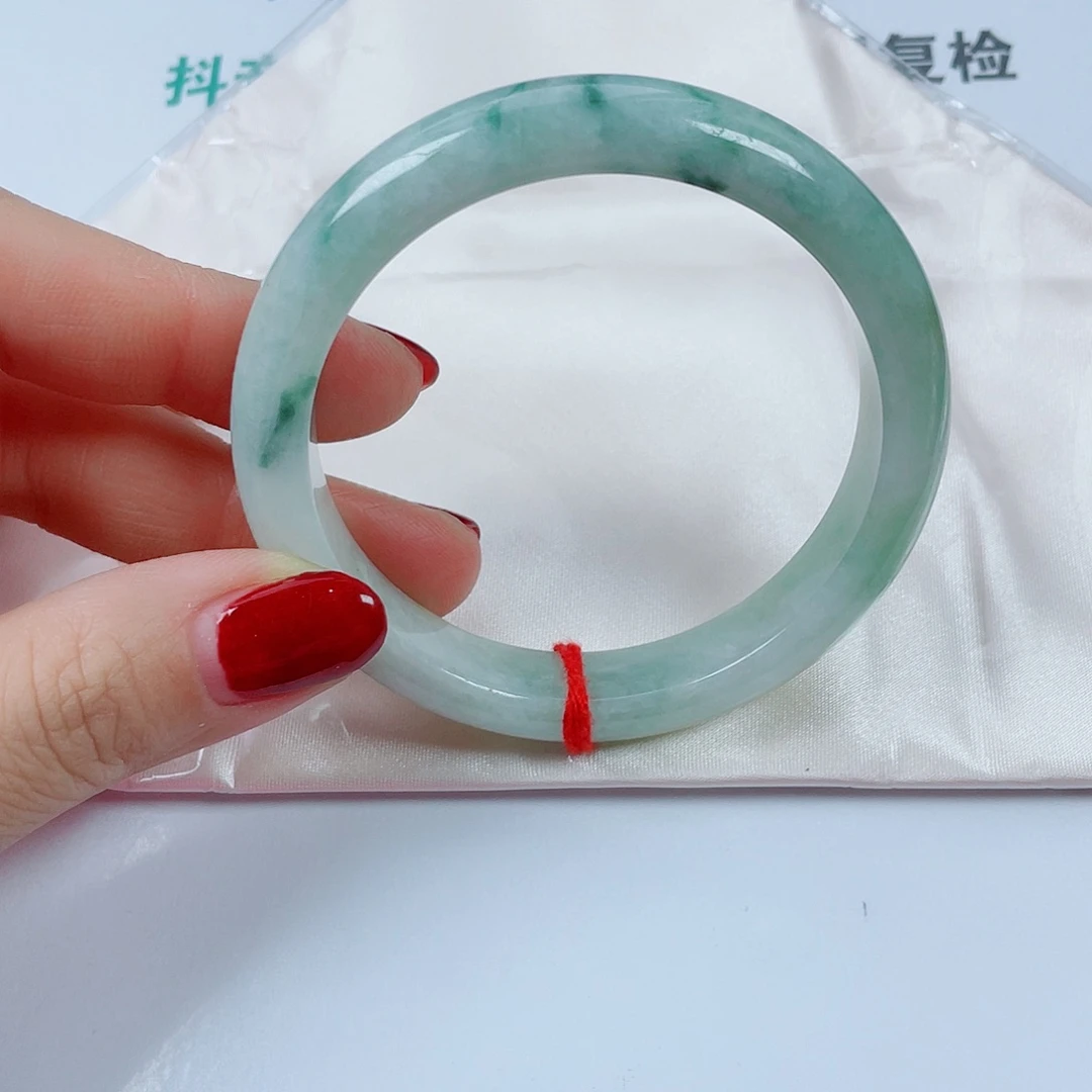 翡翠未镶嵌手镯圈口59.5宽12厚8:6