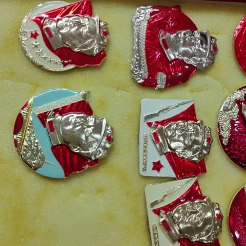 其他普通金属璀****空纪念章