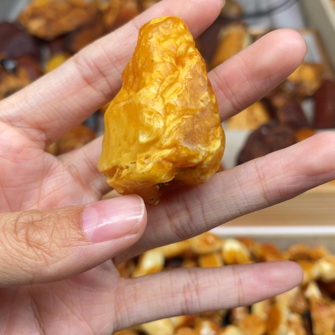 琥珀珠宝奇石未镶嵌?****?