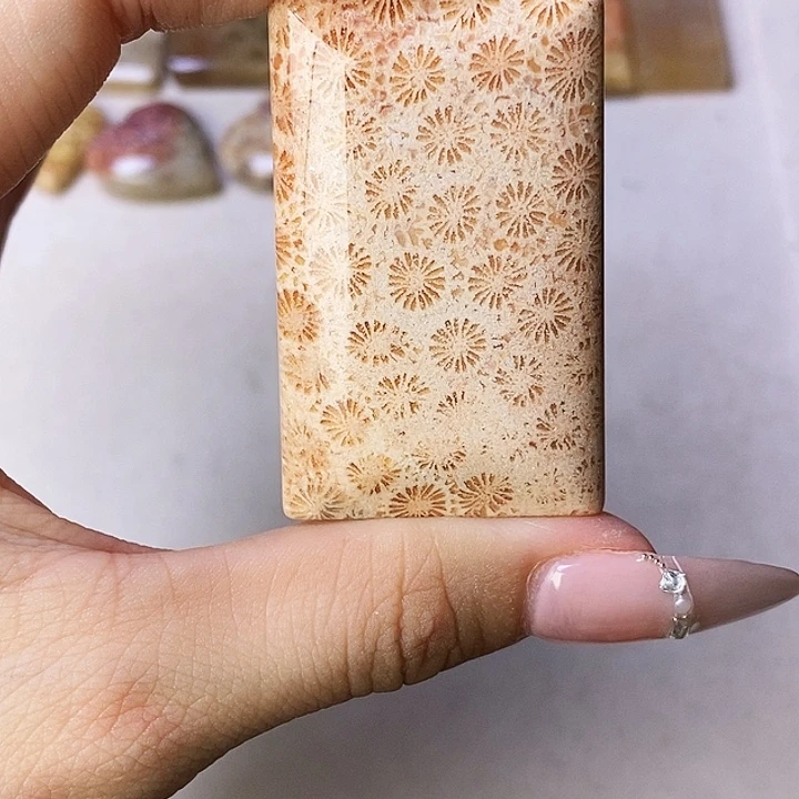 硅化玉颈饰合金R**1