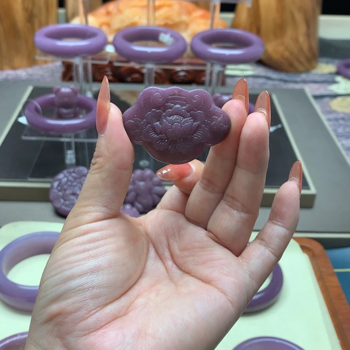 石英岩玉手镯未镶嵌