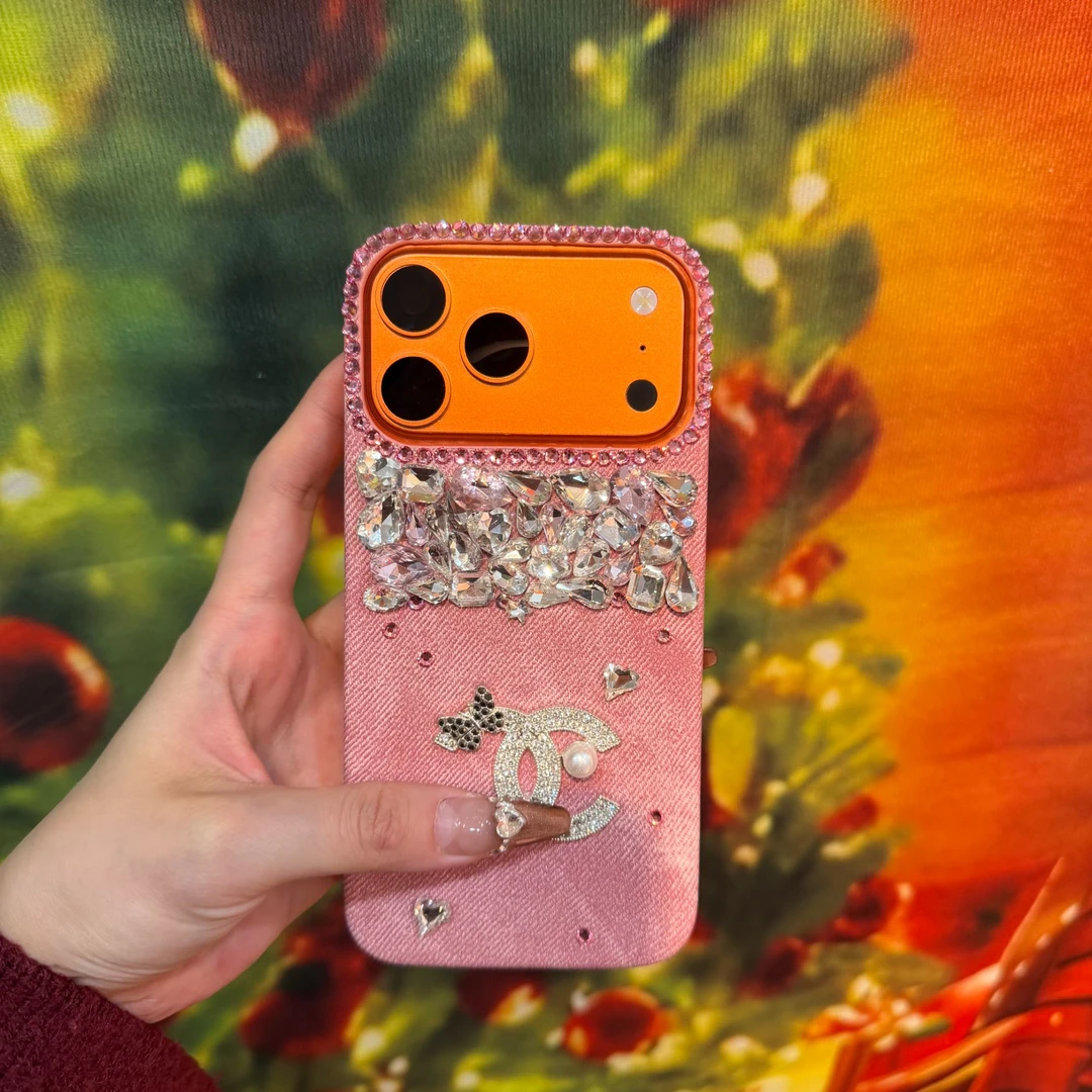 复古创意牛仔布堆堆满钻高级感适用于苹果16promax手机壳iPhone17